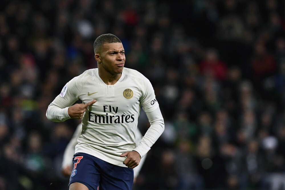 人民币“破7”只是开始，利差顺差在重定价，企业如何把波动变护城河？